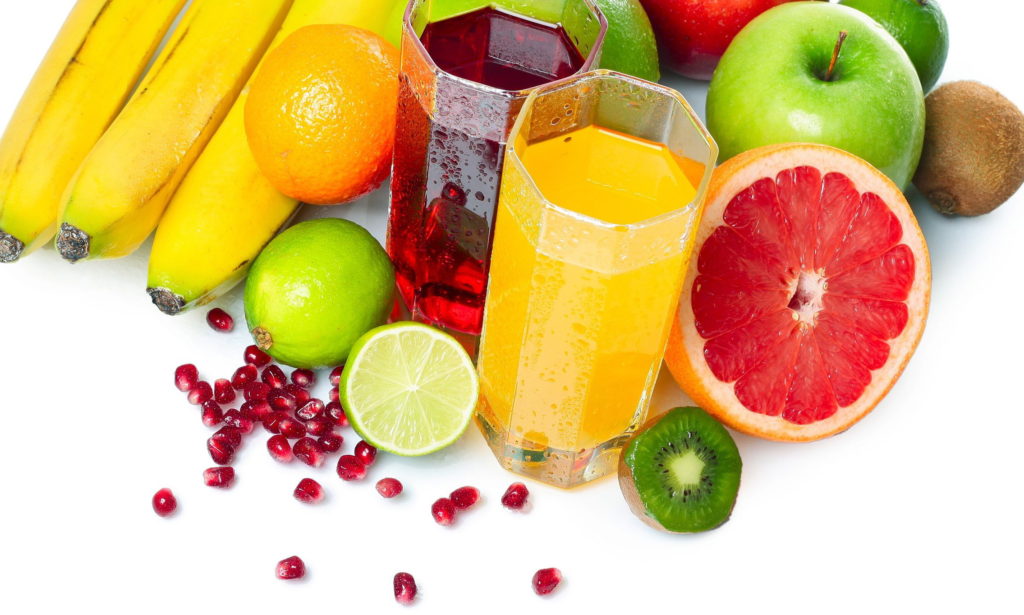 Fruta inteira ou suco de fruta, o que é melhor?